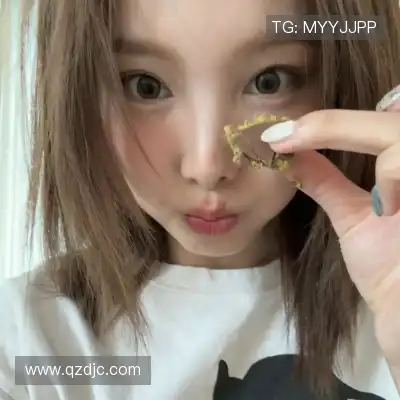 何凡菁